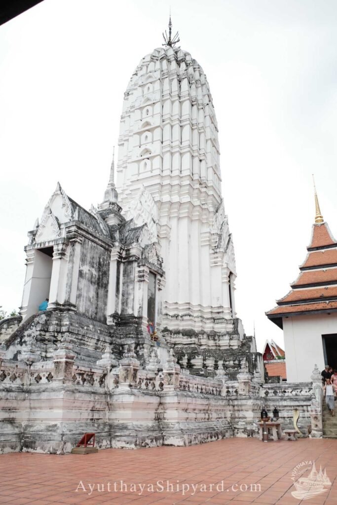 “วัดพุทไธศวรรย์ อยุธยา โบราณสถานริมแม่น้ำเจ้าพระยา วิหารหลวงและพระปรางค์งดงาม”
“พระปรางค์วัดพุทไธศวรรย์ อยุธยา สถาปัตยกรรมเก่าแก่ทรงคุณค่า”
“วัดพุทไธศวรรย์ สถานที่ท่องเที่ยวเชิงประวัติศาสตร์ริมแม่น้ำเจ้าพระยา”
“Wat Phutthaisawan Ayutthaya – ancient riverside temple with stunning prang and main hall”
“Historic prang of Wat Phutthaisawan, Ayutthaya’s timeless architectural treasure”
“Wat Phutthaisawan – cultural and historical riverside landmark in Ayutthaya”